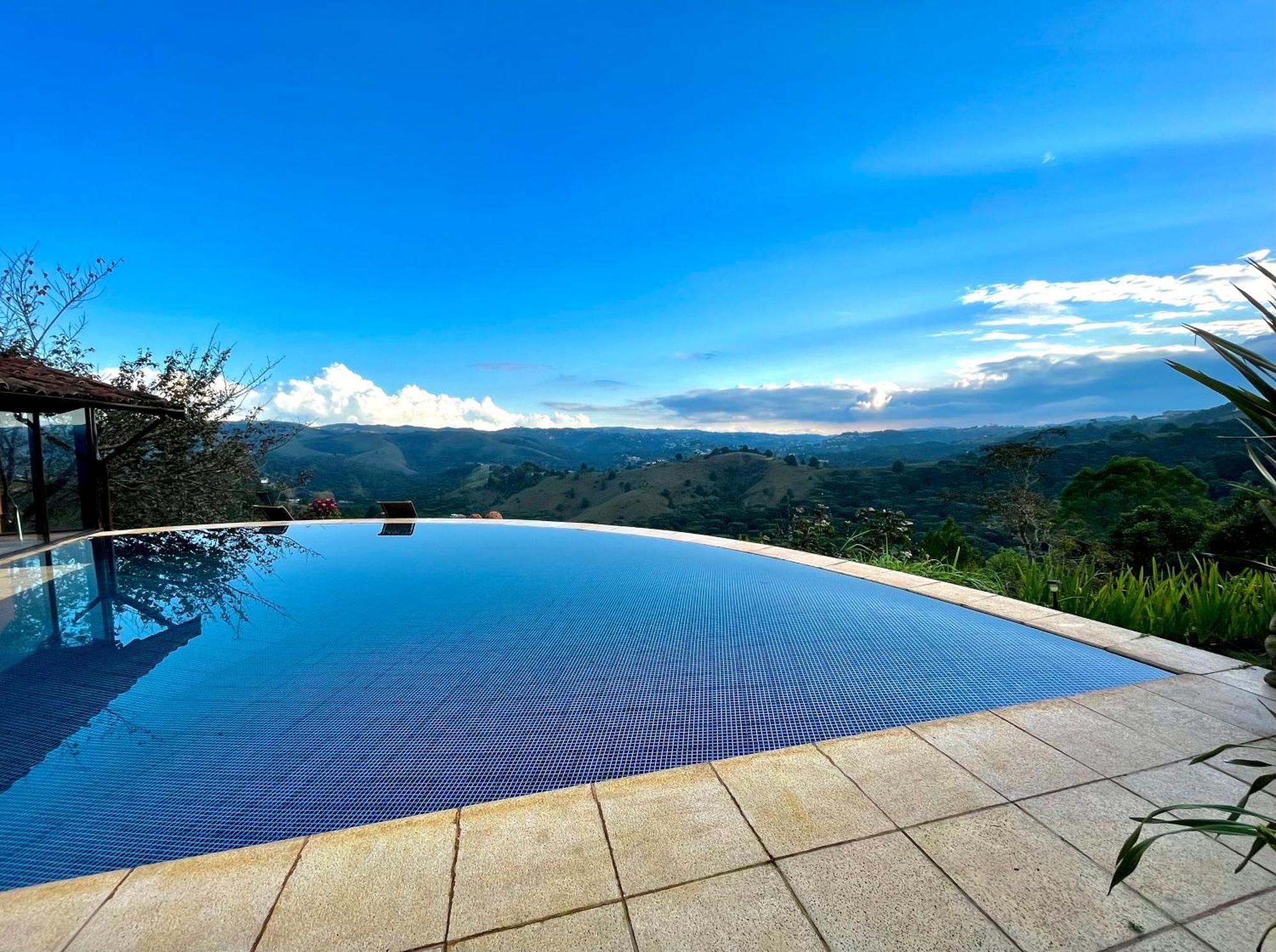 Chale Vista Privilegiada Campos do Jordão エクステリア 写真