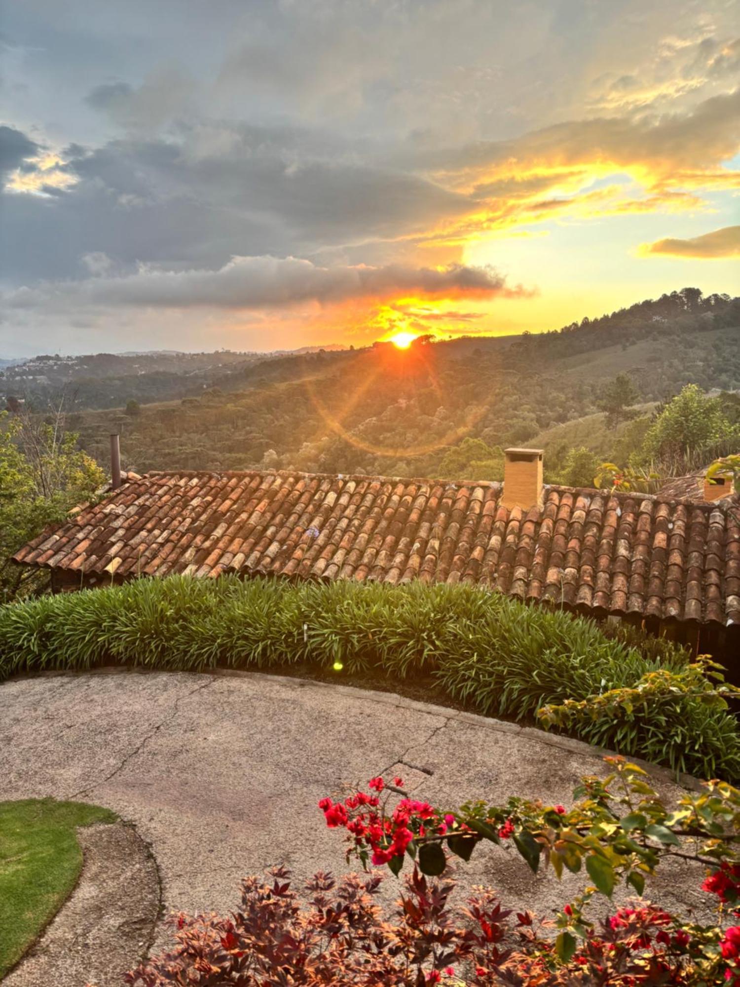 Chale Vista Privilegiada Campos do Jordão エクステリア 写真